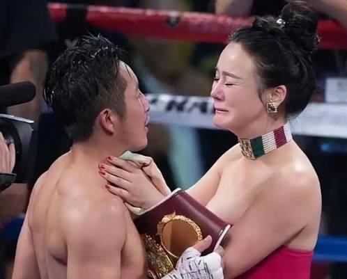 有人质疑邹市明夫妇根本没亏两亿——亏这么大的生意，房东催租、员工堵门、会员维权，