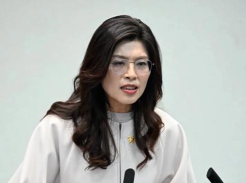 郑丽文被一名台湾姑娘怼得当场接不上话，半天憋不出半句回应的背后，根本是一套说辞的