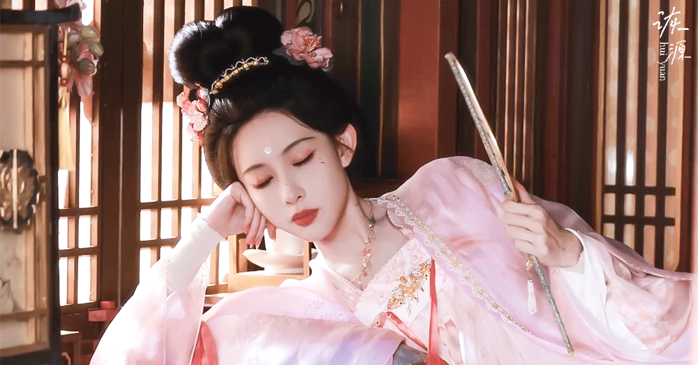 摇摇实在美丽～～～～～～～～～～～～～～～