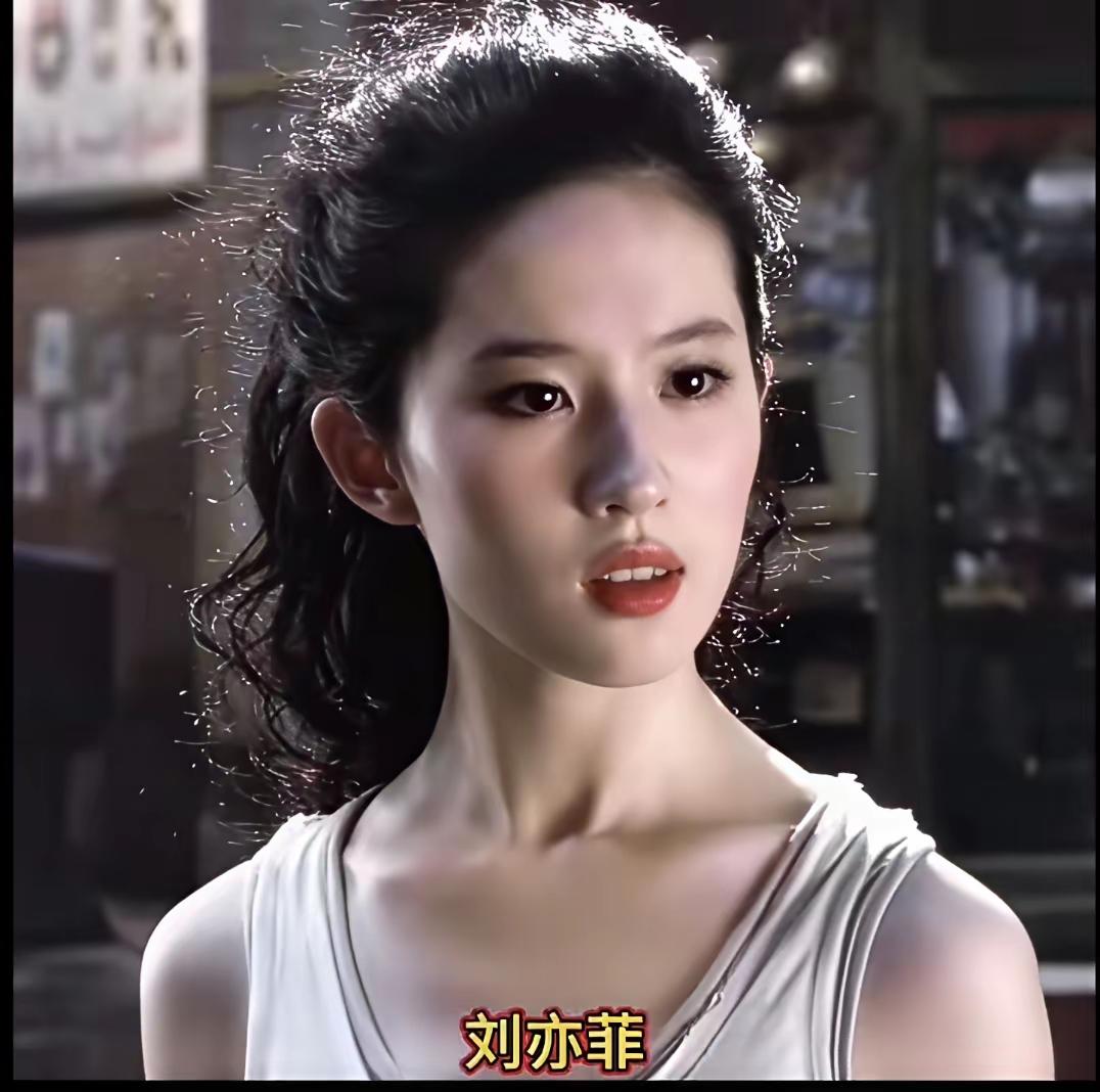 刘关张三大美女，你觉得谁最漂亮？
从颜值上来说真的是很难区分的呀，这三个我都好喜