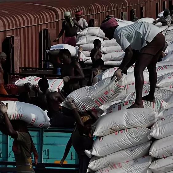 印度紧急向中国求援尿素，欧美多国等着看北京回应，没想到新德里又翻脸了！
 
20