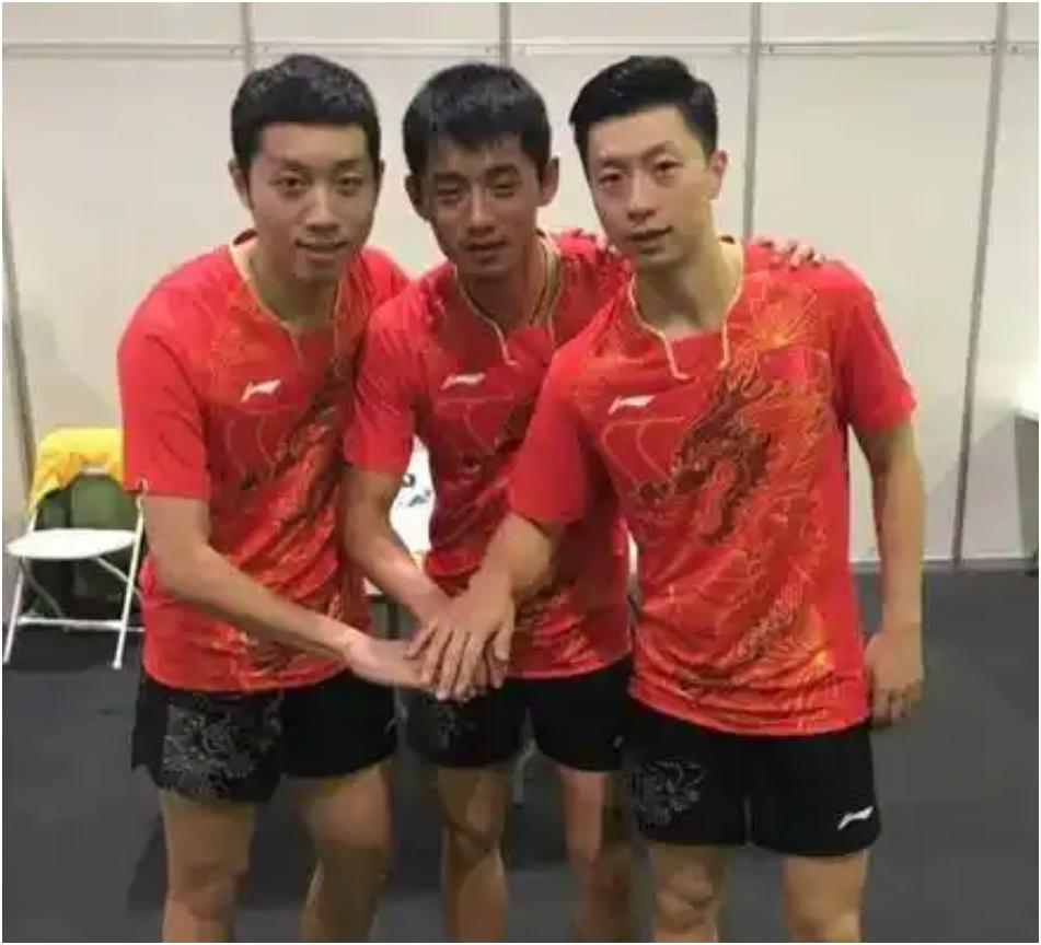 一直想不明白许昕是怎么成为“三剑客”之一的。
1、获得奥运会单打次数0，连续两届