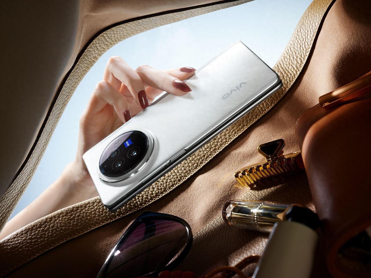 随着移动影像的发展，如今的手机在日常拍摄方面基本都没有太大问题，然而，极限场景才