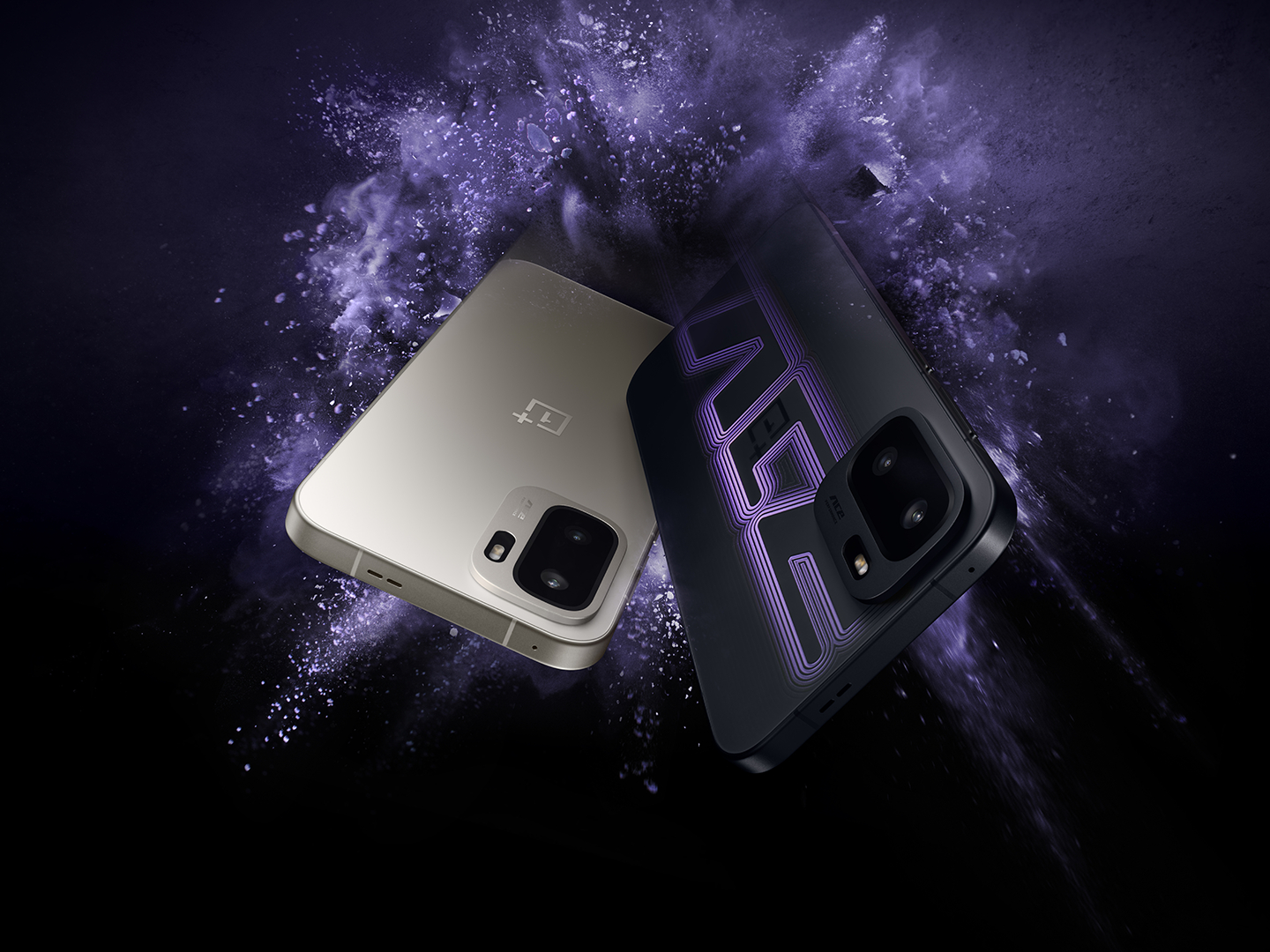 一加Ace6至尊版有「王牌觉醒」、「金属风暴」两款配色。这个「王牌觉醒」配色我是