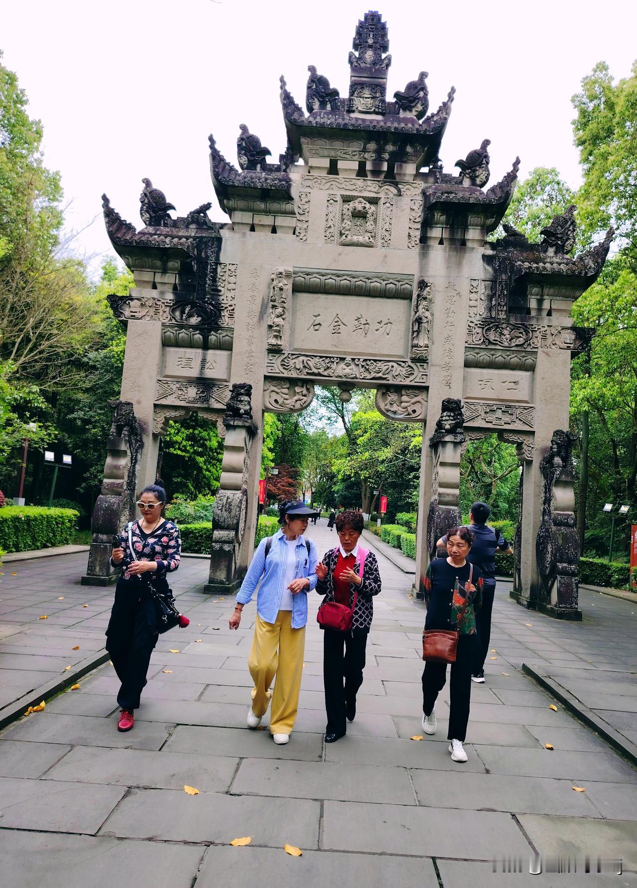 拍一张图片证明你去过的地方
