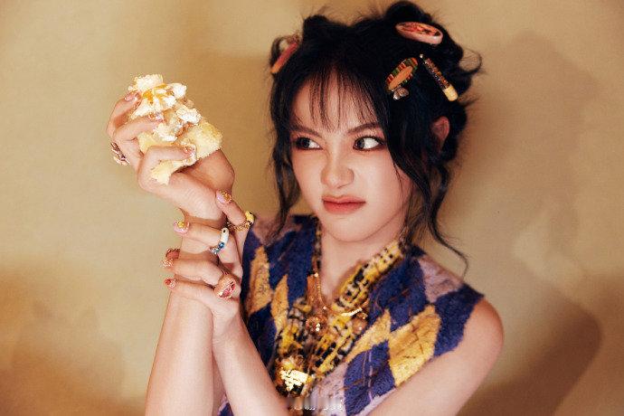 谢可寅灿如繁星庆生海报谢可寅灿如繁星庆生海报，让我们一起祝shaking生日快乐