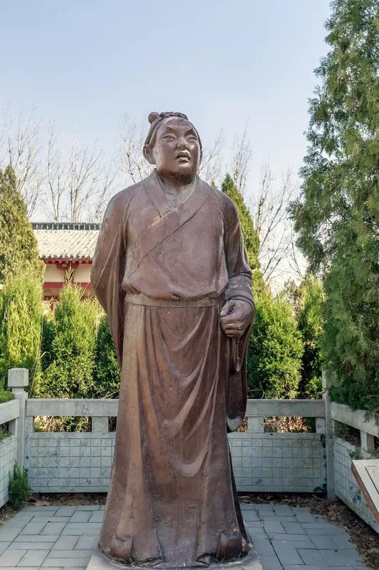 兵法奇才韩信：从平凡农家到楚汉争霸的战场传奇，揭秘他如何用智慧改变历史！

你是