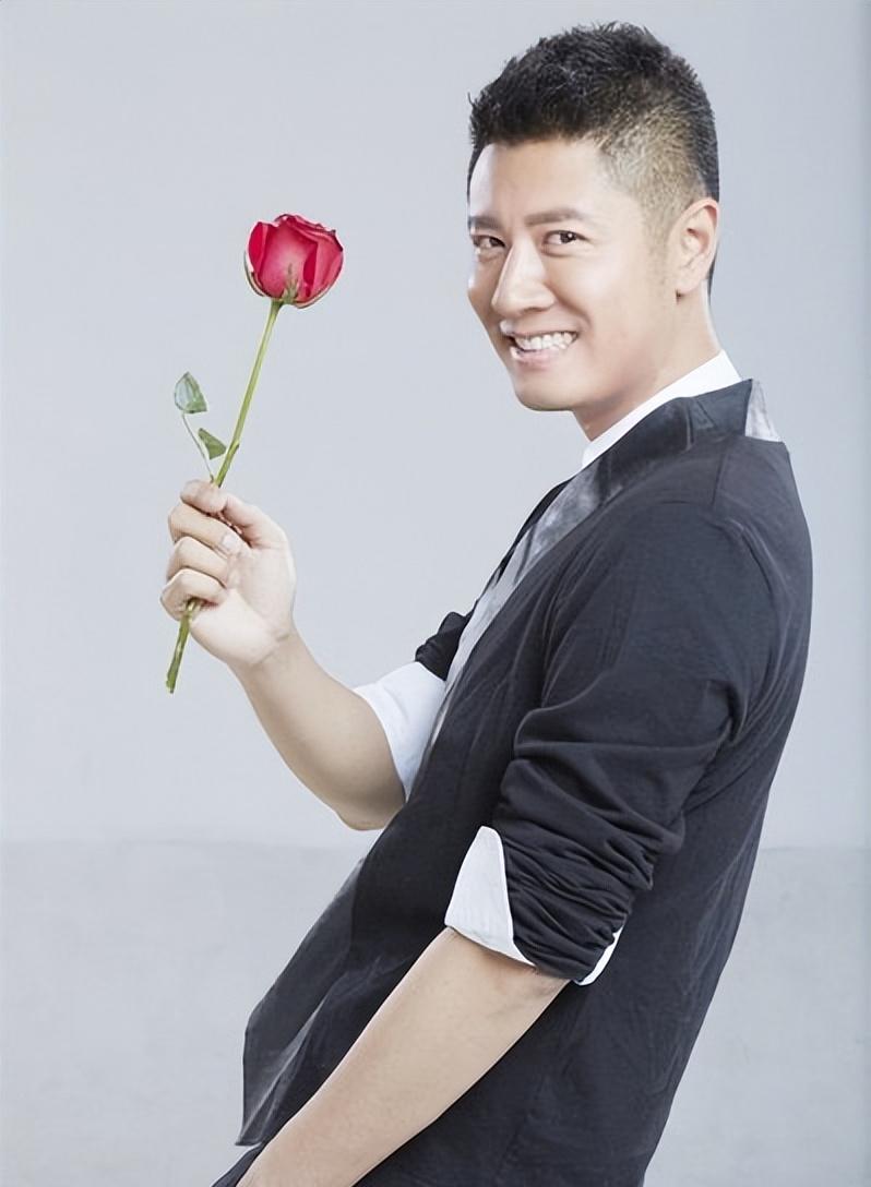 风评一直不怎么好的孙骁骁，竟然被任重宠成了小公主？

从最新任重的生日照来看，女