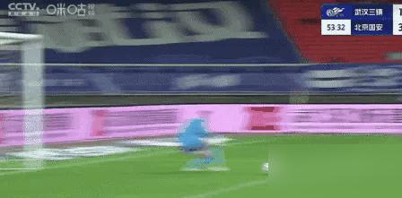 晴天霹雳！国安门神韩佳奇赛季报销，争冠之路突遭重创！昨晚中超第7轮，国安客场对阵