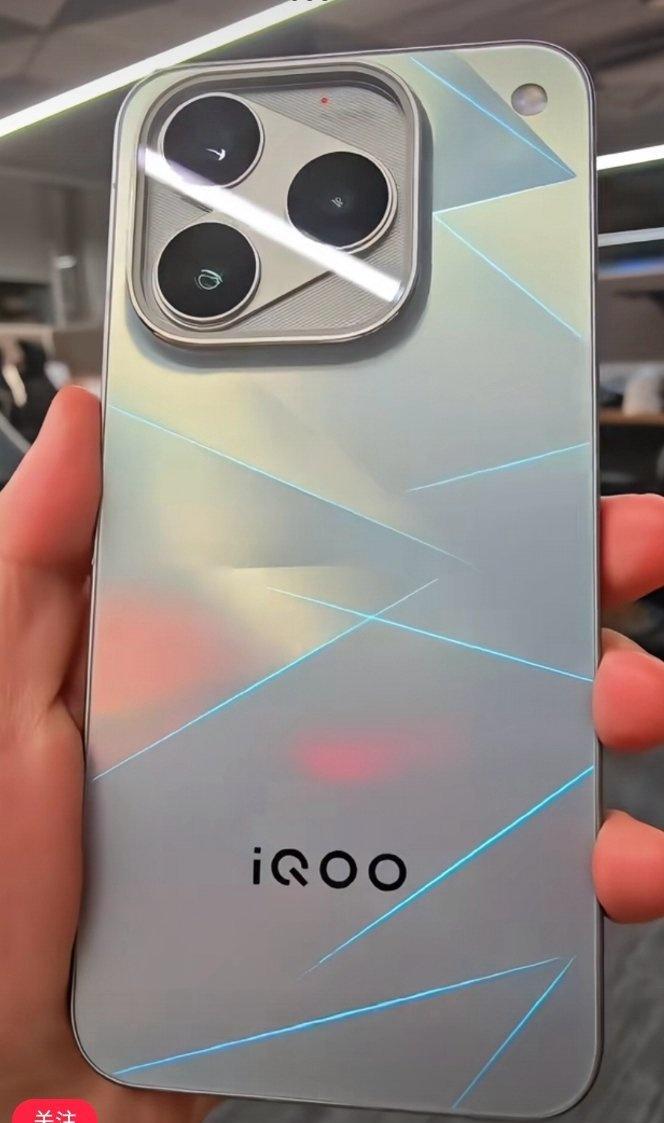 这是iQOO16真机？[苦涩] ​​​