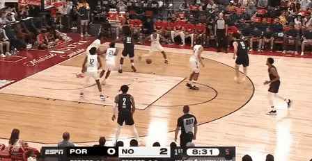 今日进行的NBA夏季联赛，开拓者迎战鹈鹕。首节战罢，开拓者19-11领先鹈鹕。首
