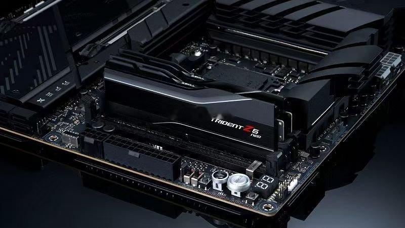 全球首秀：芝奇 DDR5-10600 24GBx2 烧机过测、DDR5-6800