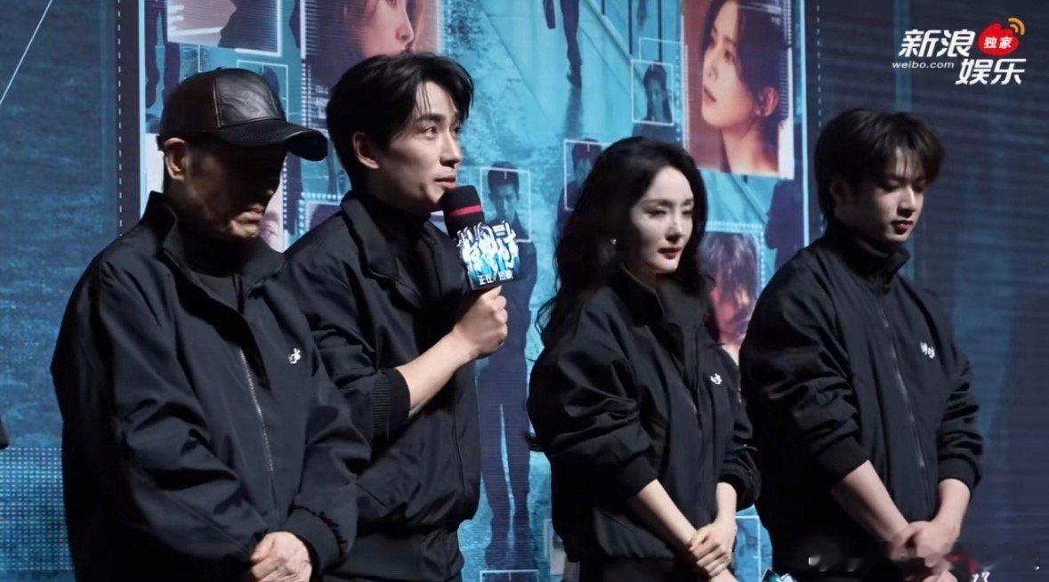 朱一龙杨幂说对手戏过瘾享受 谁懂啊朱一龙杨幂这种搭档的含金量，朱一龙说过瘾，杨幂