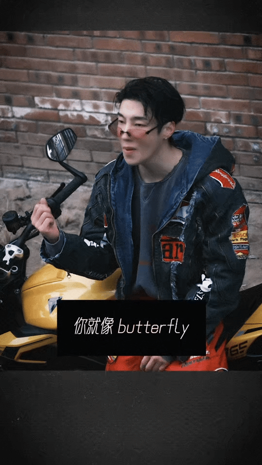 高瀚宇新歌Butterfly情绪短片高瀚宇机车后座还缺人吗  当低音炮遇上机车引