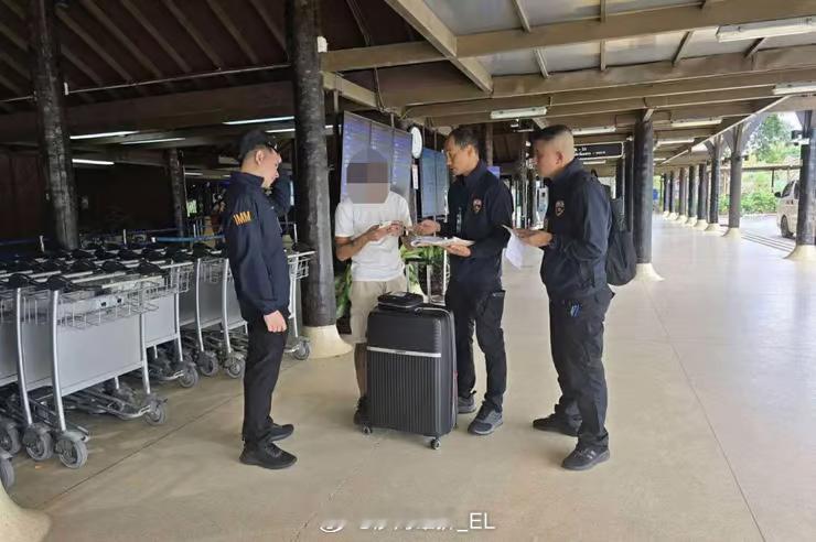 泰国警方逮捕了一名因持枪抢劫和贩毒而被通缉的以色列逃犯，这家伙居然把一部分抢劫所