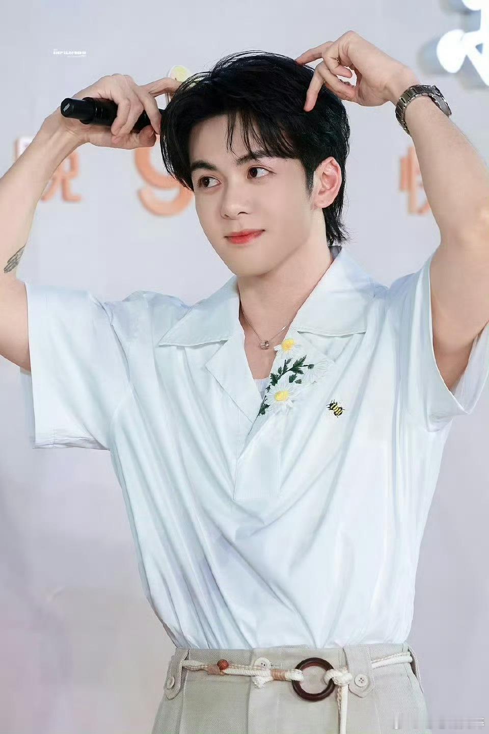 曾舜晞 李昀锐今日活动状态 ​​​