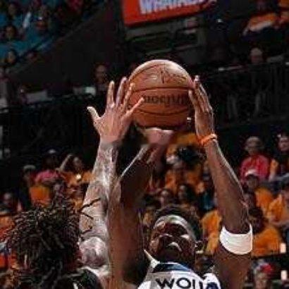森林狼客场掀翻马刺1-0 华子复出18分文班12帽三双森林狼1比0马刺  NBA