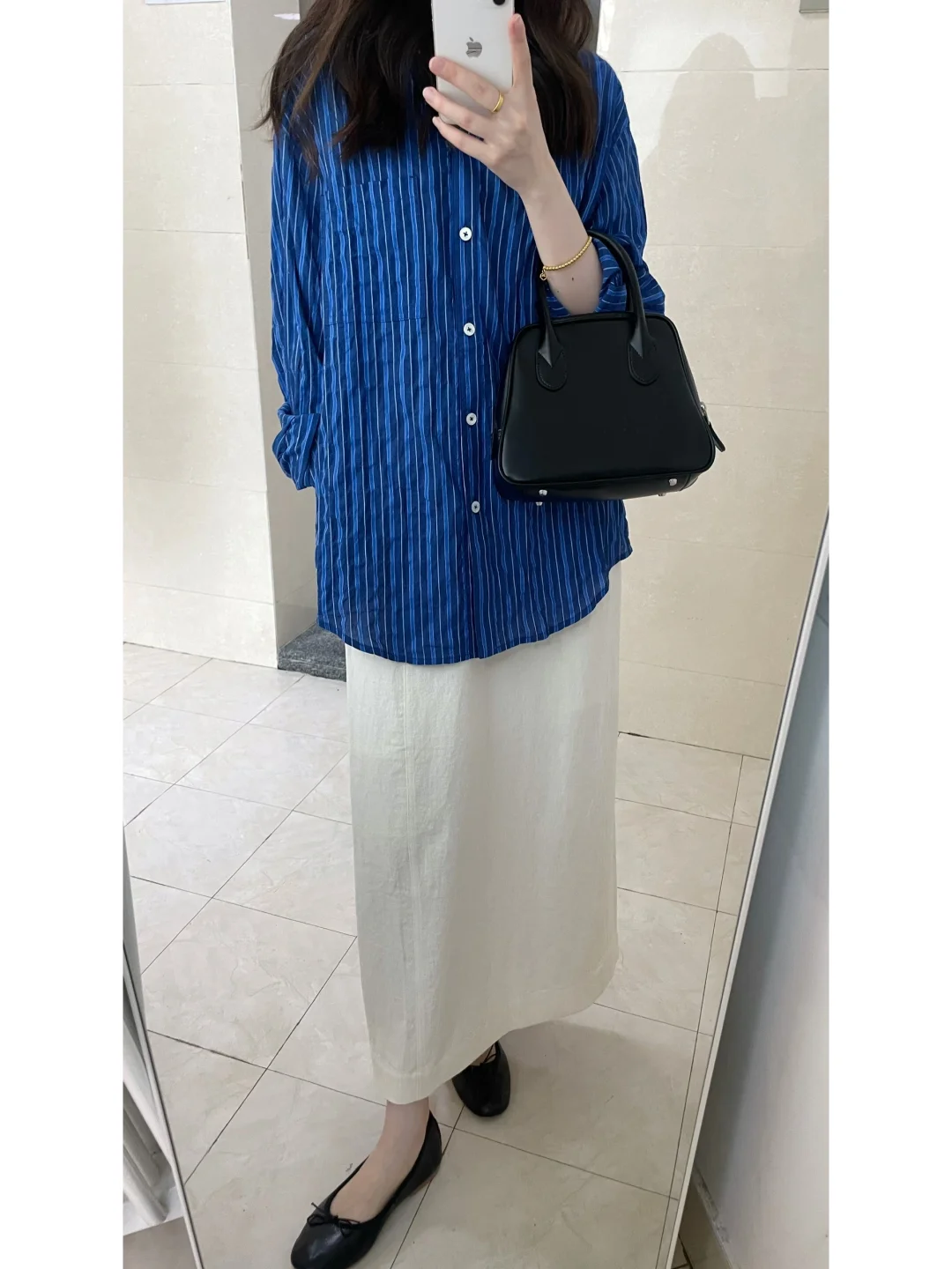 通勤ootd /条纹蓝衬衫