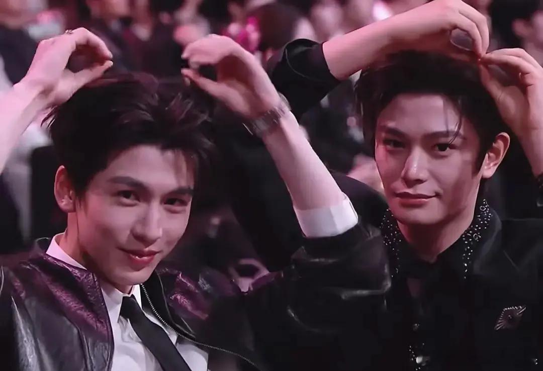 第一次感觉他两有点像微博之夜微博之夜 真婚礼微博之夜内场