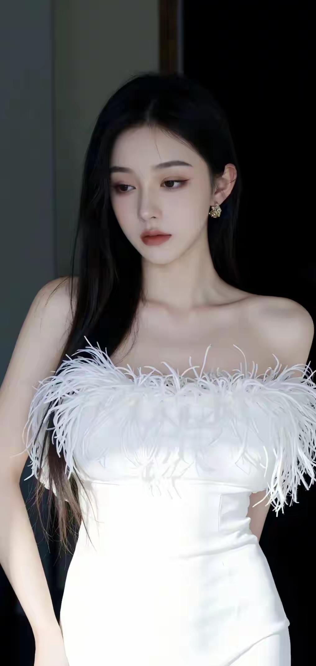 人好像
丢了某一样东西以后，
就不爱说话了。