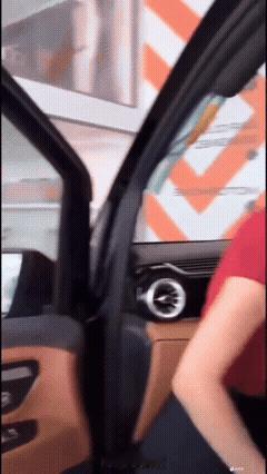 给摄像君加鸡腿！！！