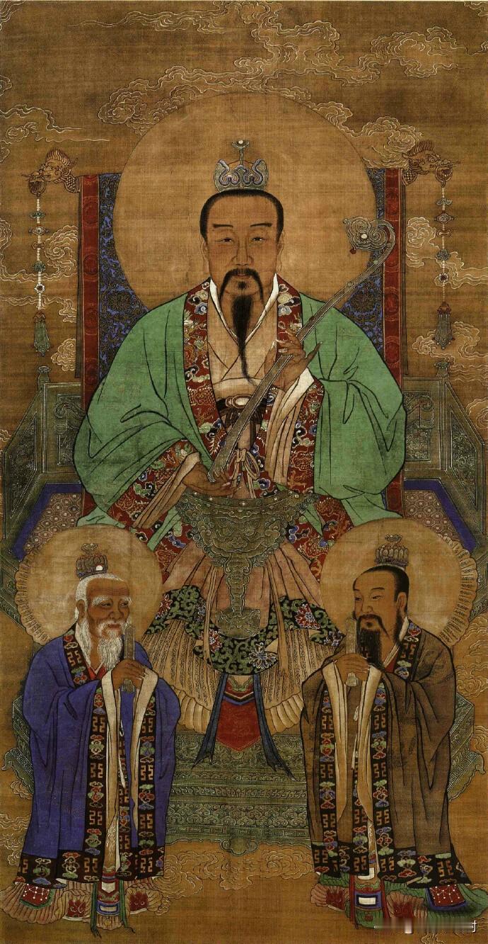 这幅清代绢本古画是上清灵宝天尊，北京白云观馆藏成套三清神像。
整幅画用沥粉贴金工