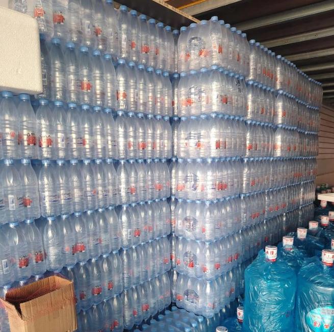 "热脸贴了冷屁股！" 日本熊本县发生 7.1 级地震，大量住户停水，还有灾民车内