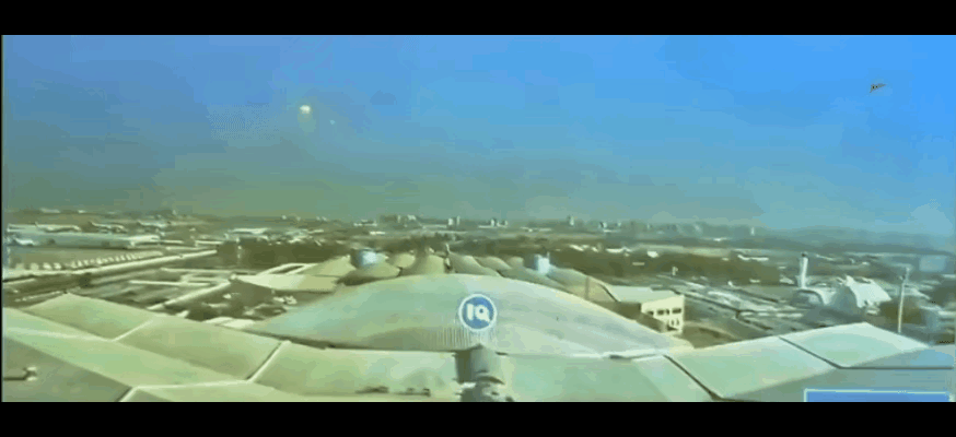 这是科威特国际机场t1航站楼被无人机击中时候的画面
看视频拍摄的是非常清楚的，一