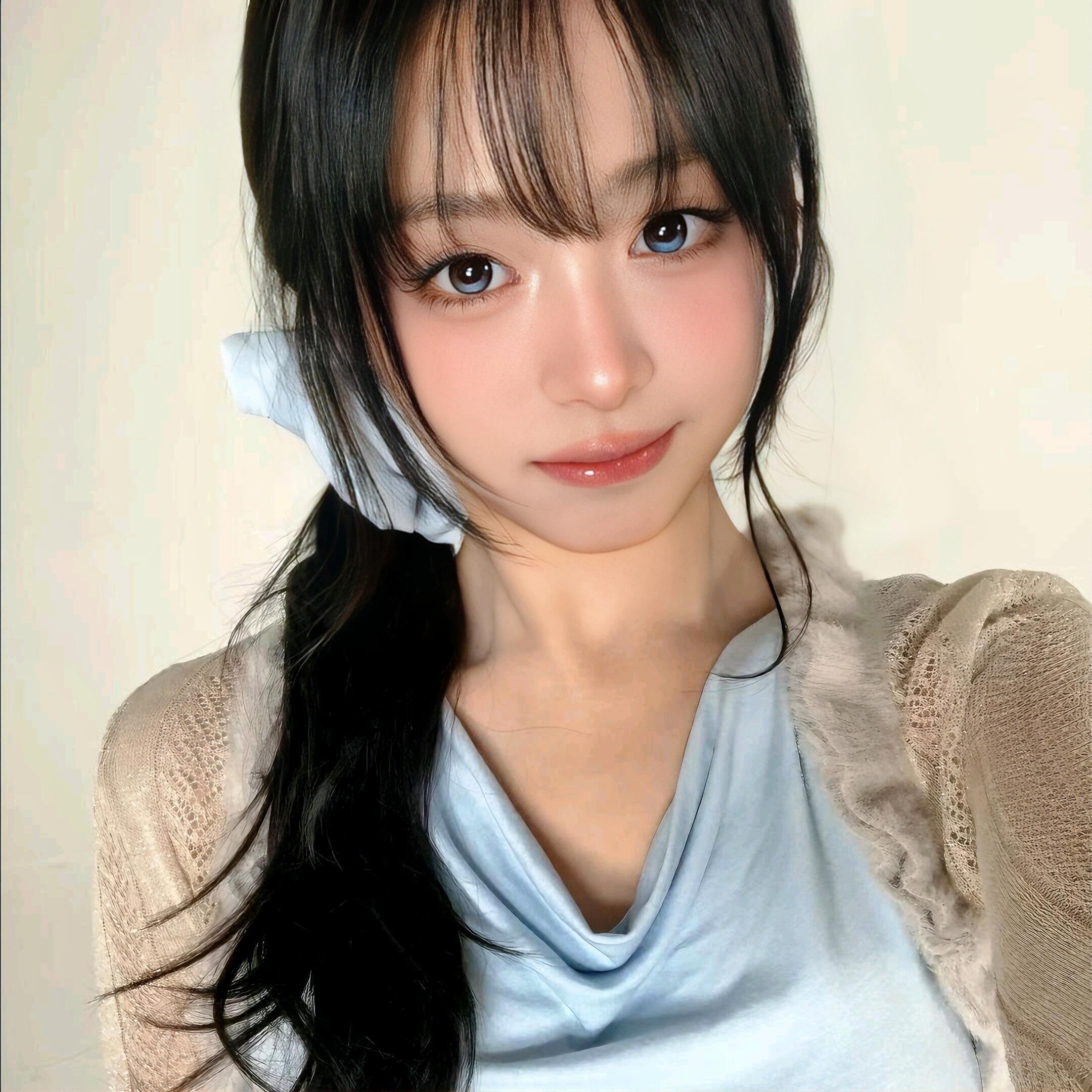 WeChat ｜氛围感女生头像 ​ ​​​