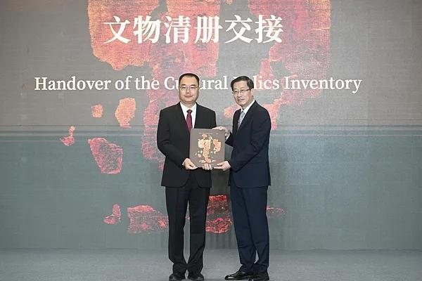 法国这次全票通过文物归还法案，根本不是想还文物，而是想管住归还的速度。

5月6