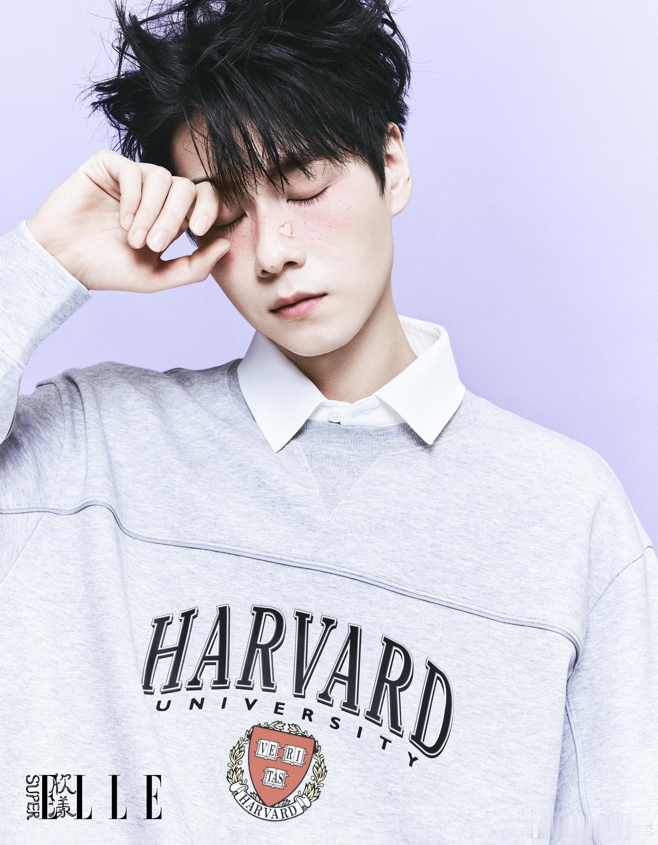 谁给胡一天做的海胆头 海胆头造型吸睛度爆棚！灵珠脸的温润撞上桀骜发型，反差帅戳心