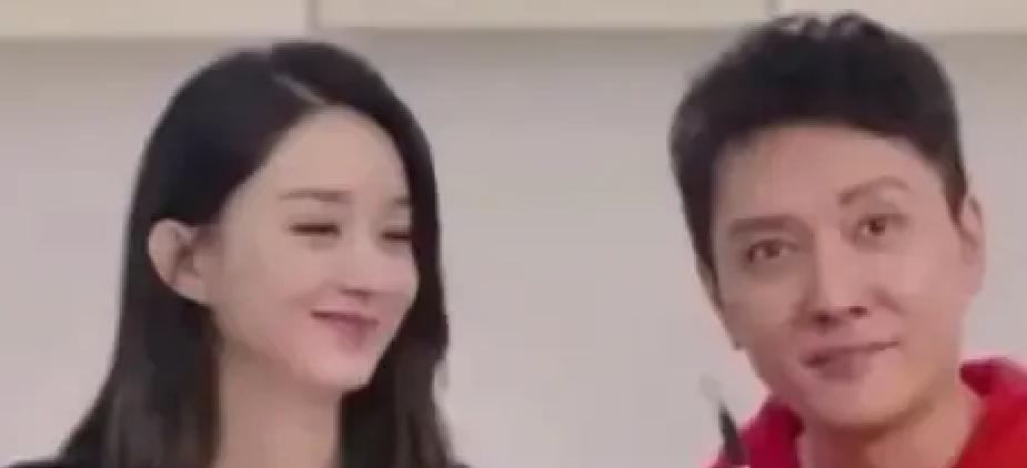 赵丽颖离婚后直接杀疯了！
《风吹半夏》直接杀进白玉兰，手握一堆顶级代言，这事业心