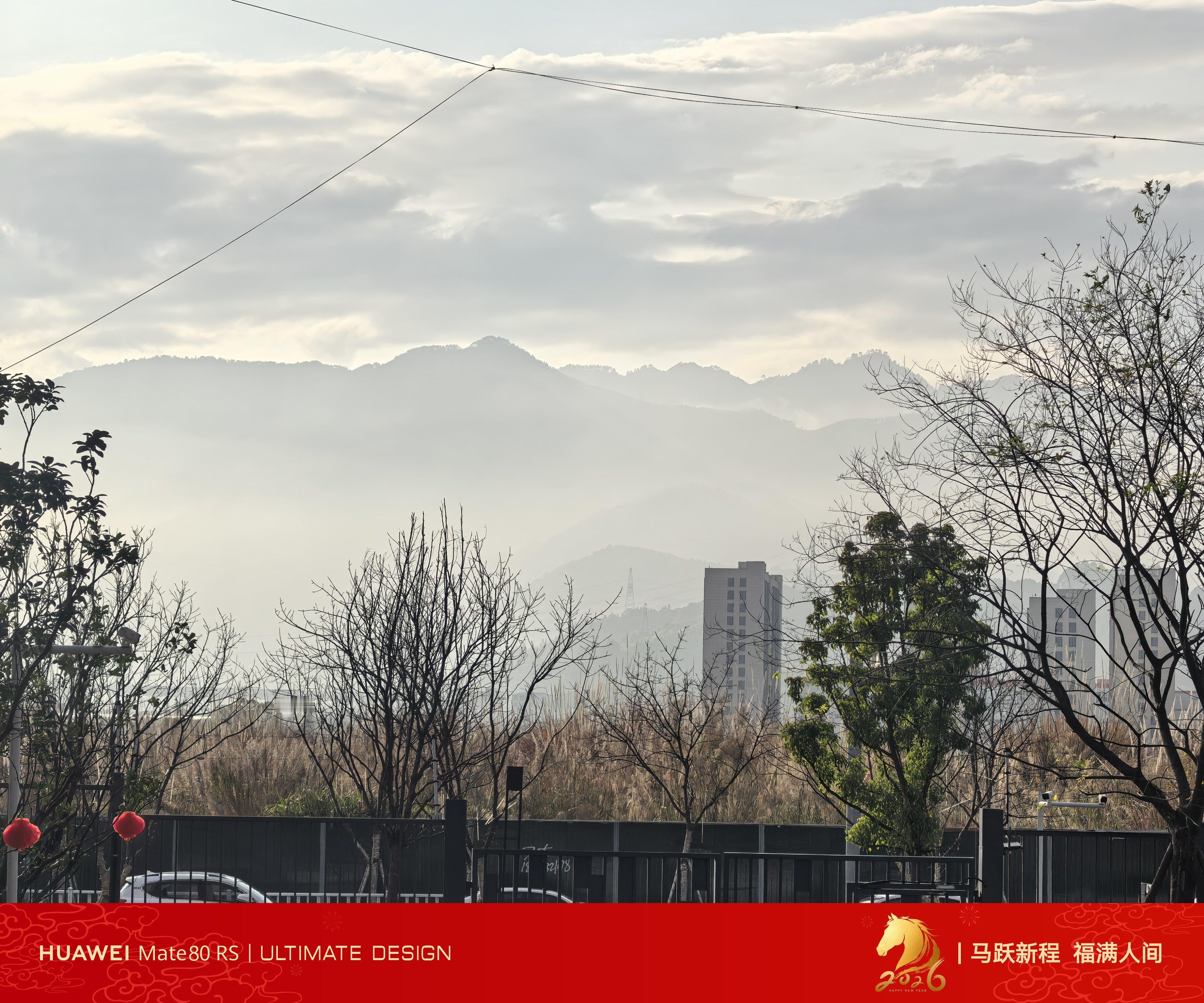 闽东的山真是连绵不绝，感觉和云彩接上了 