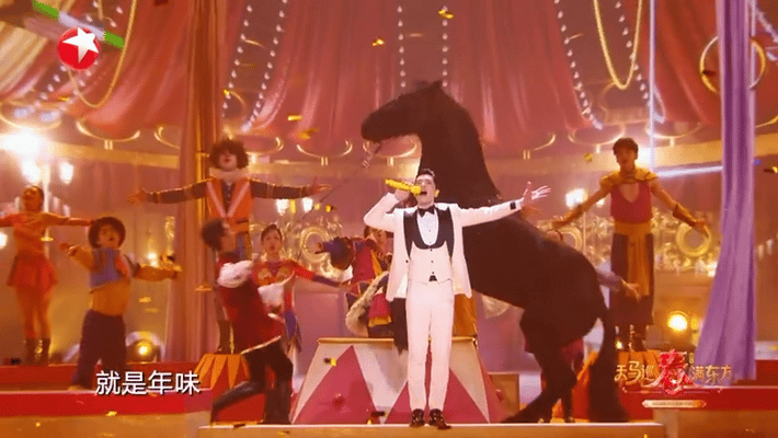 东方卫视春节晚会宣传片东方卫视春晚宣传片上线！经典旋律与惊喜面孔齐聚，回忆杀拉满