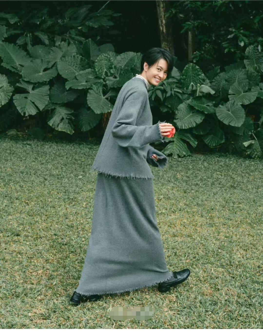 梁咏琪，这发型，这身材，这颜值真是绝绝子。