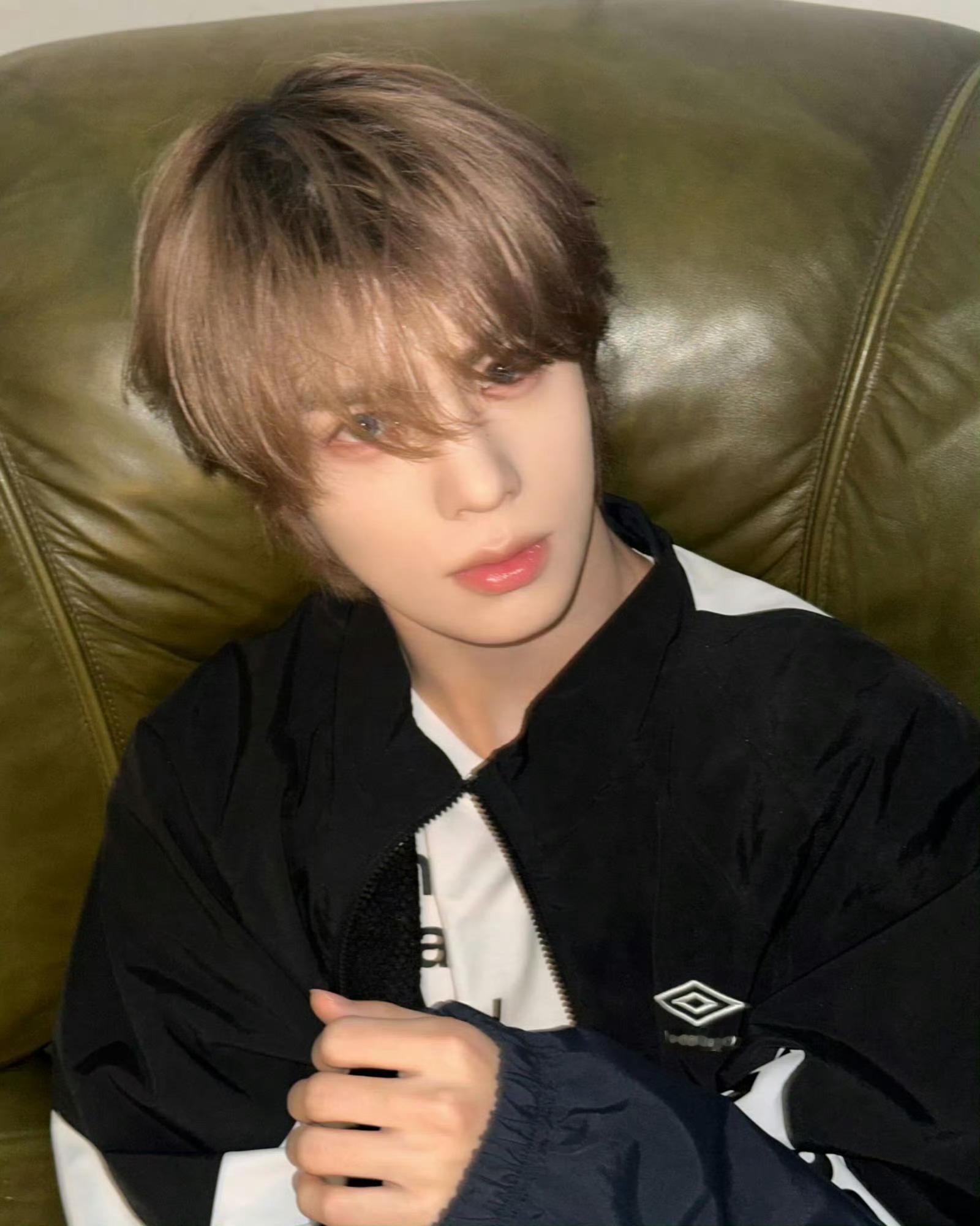 来看看我们陈炳帆 18岁的小狗 你要的样子他都有 