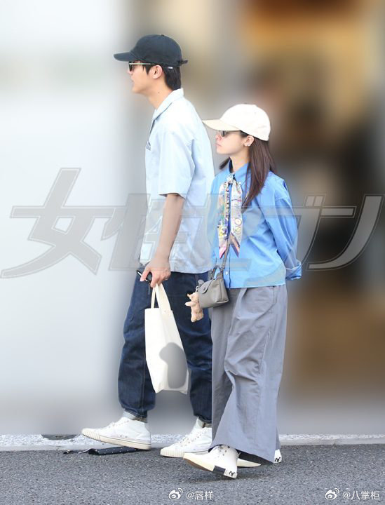 桥本环奈中川大志约会 街头约会甜度拉满！据日媒报道，桥本环奈与中川大志被直击现身