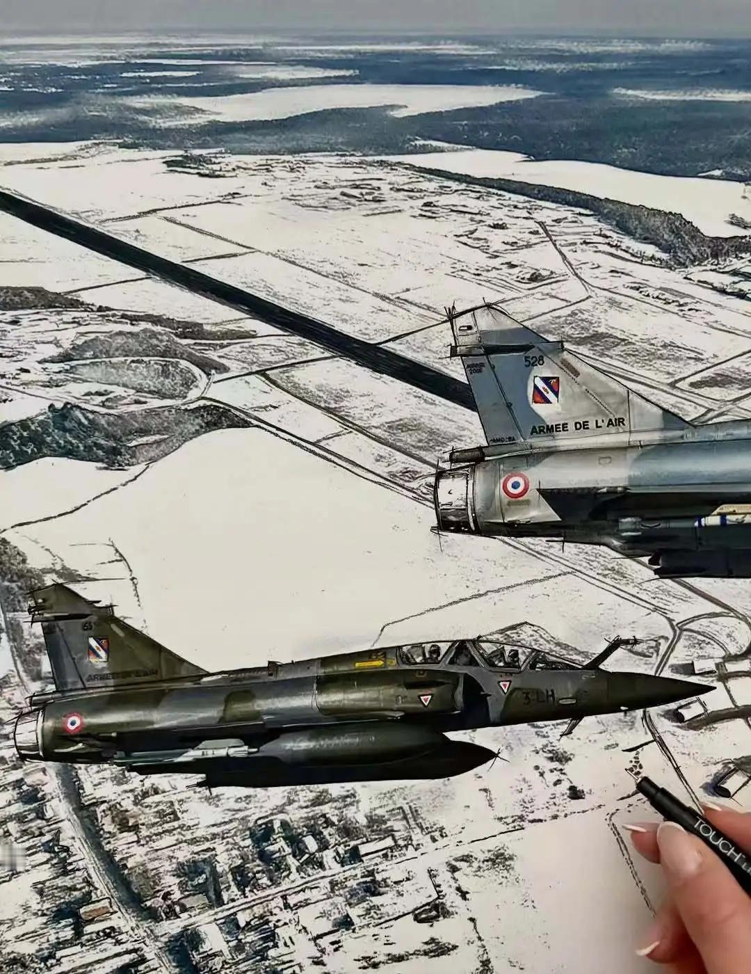 法国女画家笔下的法国空军战机
军事 武器装备 雪地里画画 航空航天 战斗机 航空
