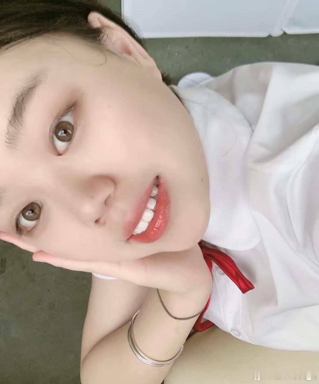 17岁那时脸肉乎乎的[笑哈哈] ​​​