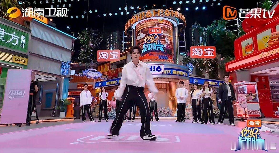 张新成舞担属性藏不住了一跳舞就自带高光，《nobatidao》流畅又有爆发力，张