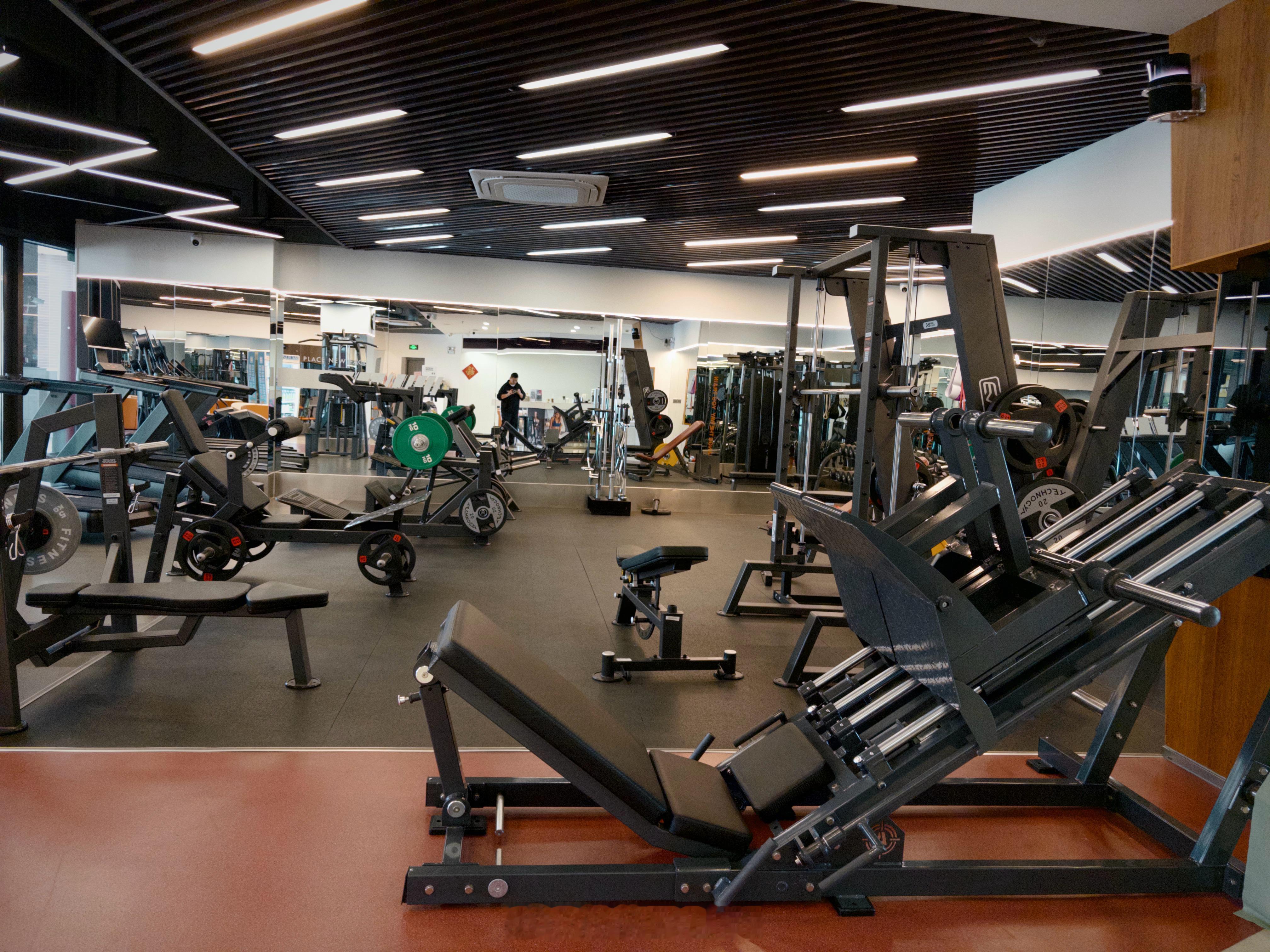 京彩闹春不打烊节假日准备天天去练一发 