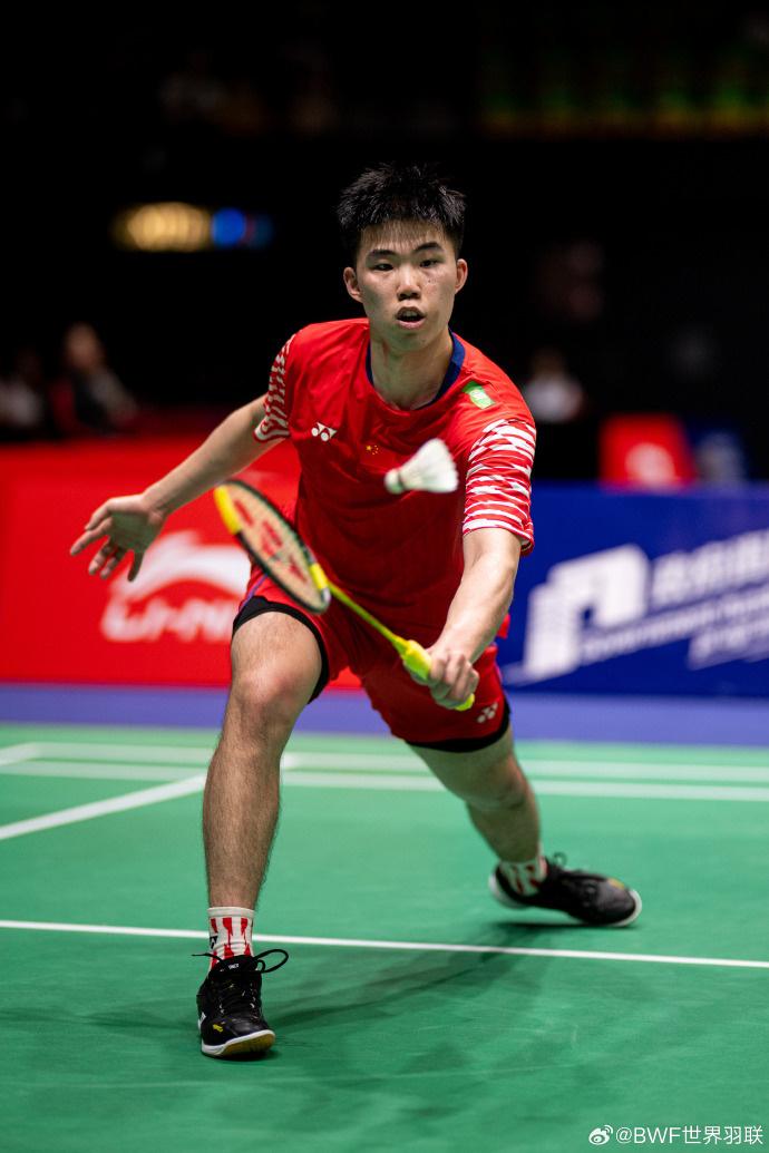 2025韩国公开赛，翁泓阳面对印尼选手法汉，在先胜一局的情况下，被对手连扳两局逆