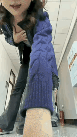 至今为止没有发现，长得漂亮的坏处。