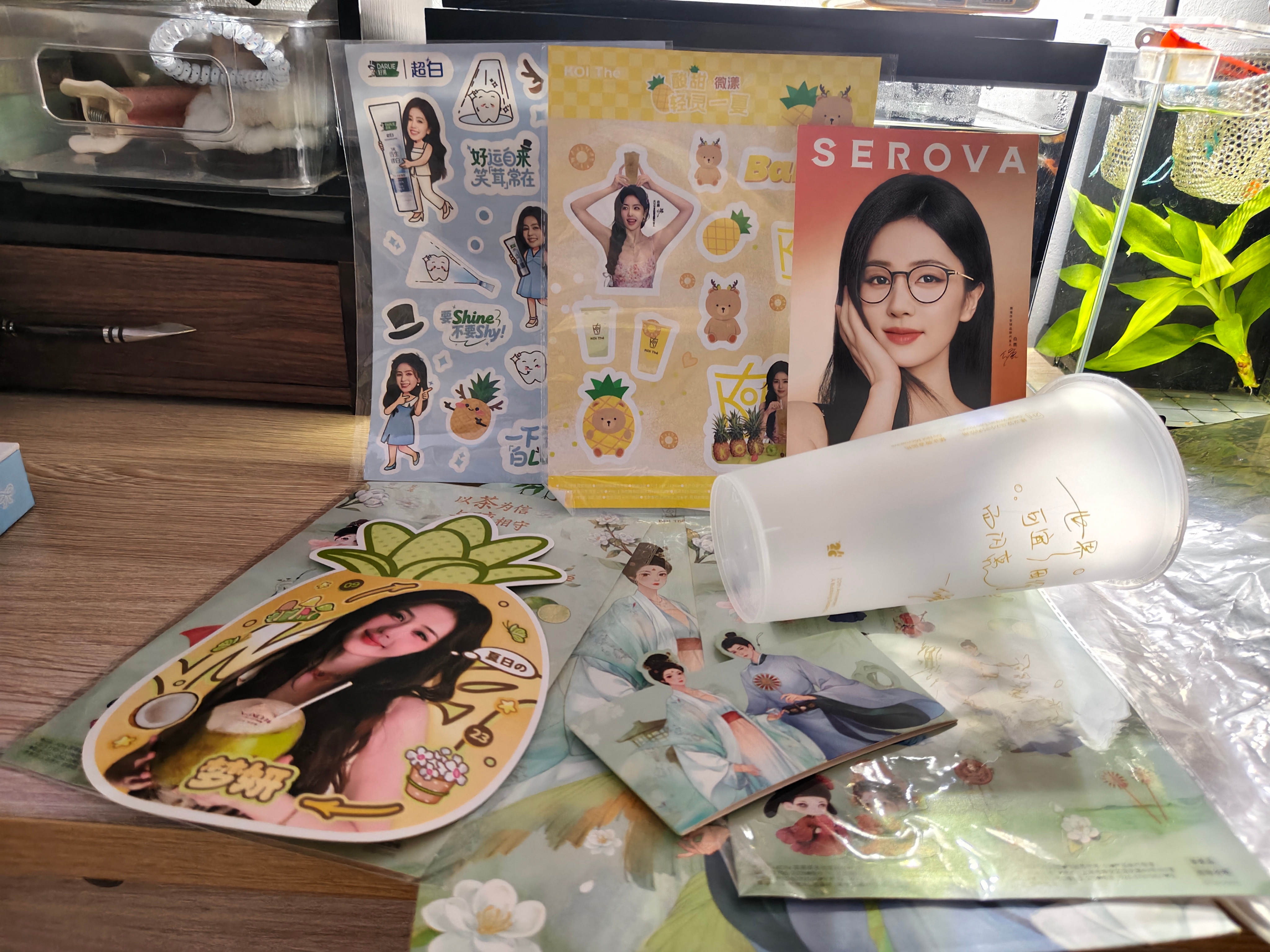 嘿嘿 一箱的宝藏