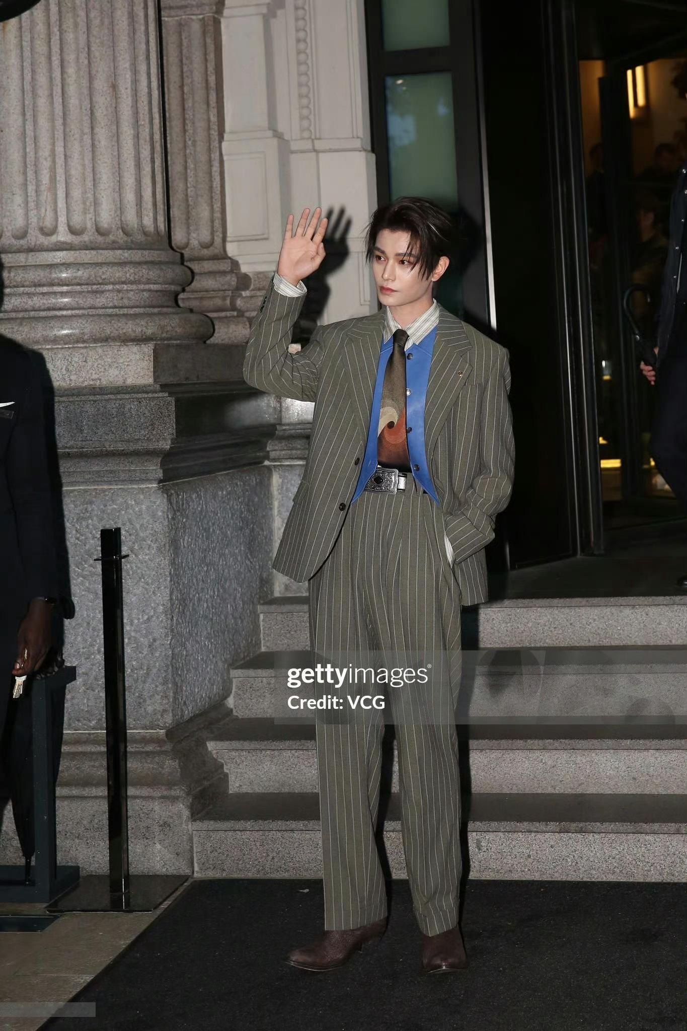 丁禹兮✖️VERSACE 2026 春夏大秀 📷丁禹兮扛住了外媒镜头米兰时装周
