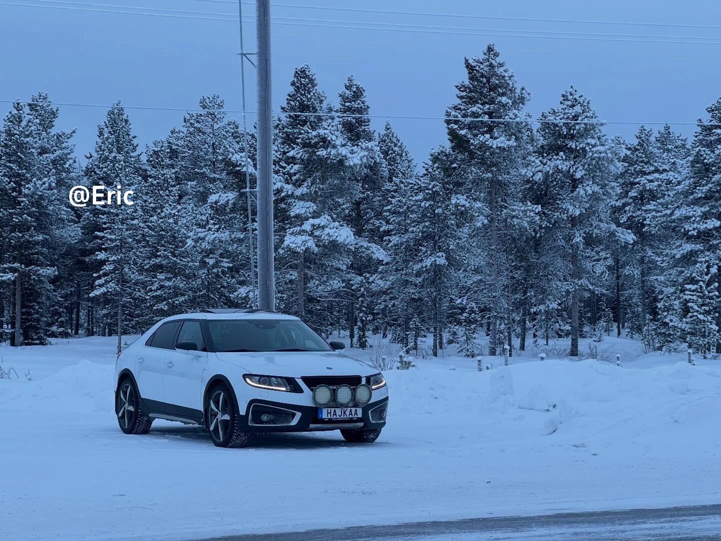 萨博9-5X.车型定位：它是萨博 9-5 旅行版（SportCombi...