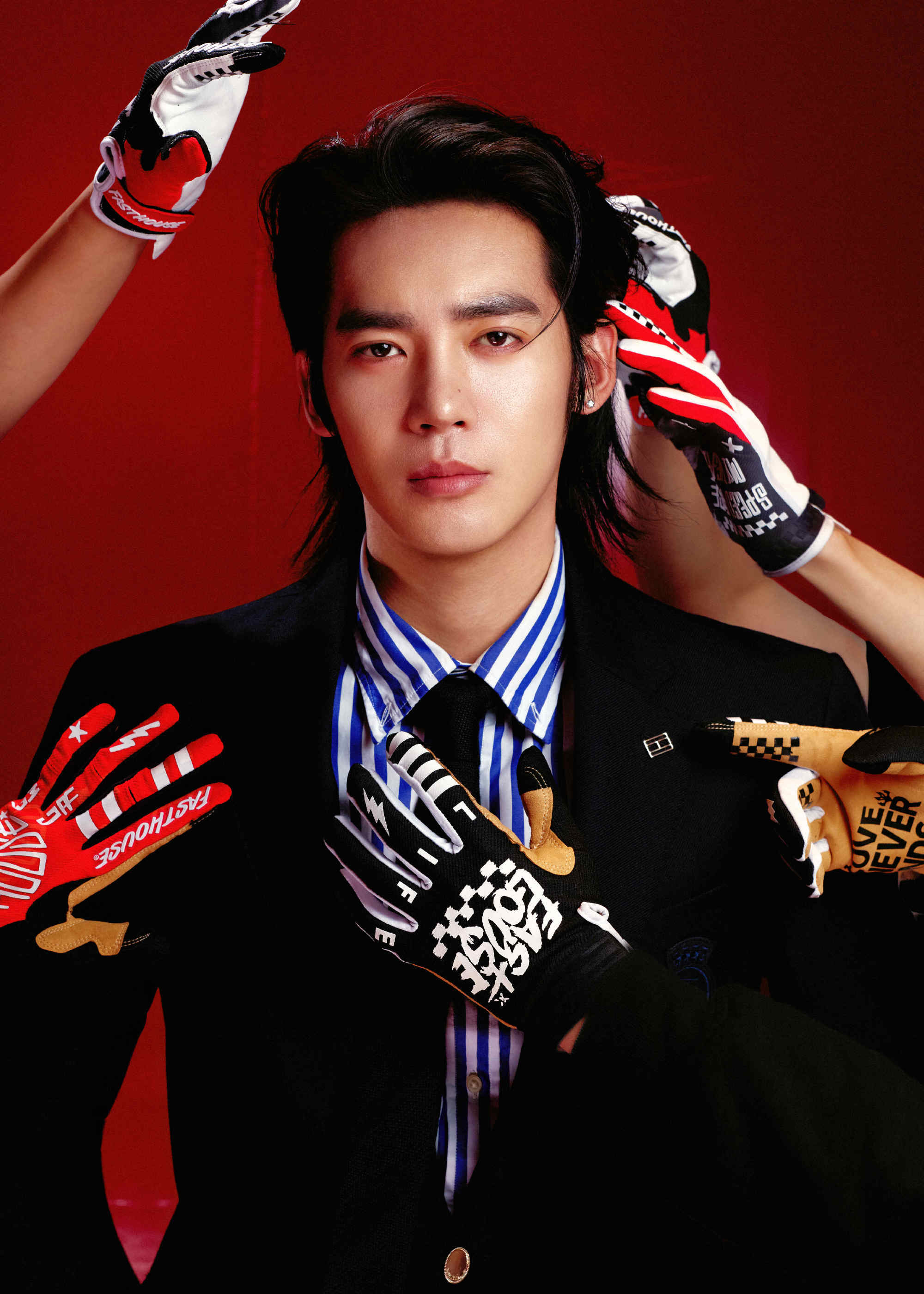 于适学院风造型亮相F1中国大奖赛，代言品牌、深度合作品牌、未官宣品牌曝光通通安排