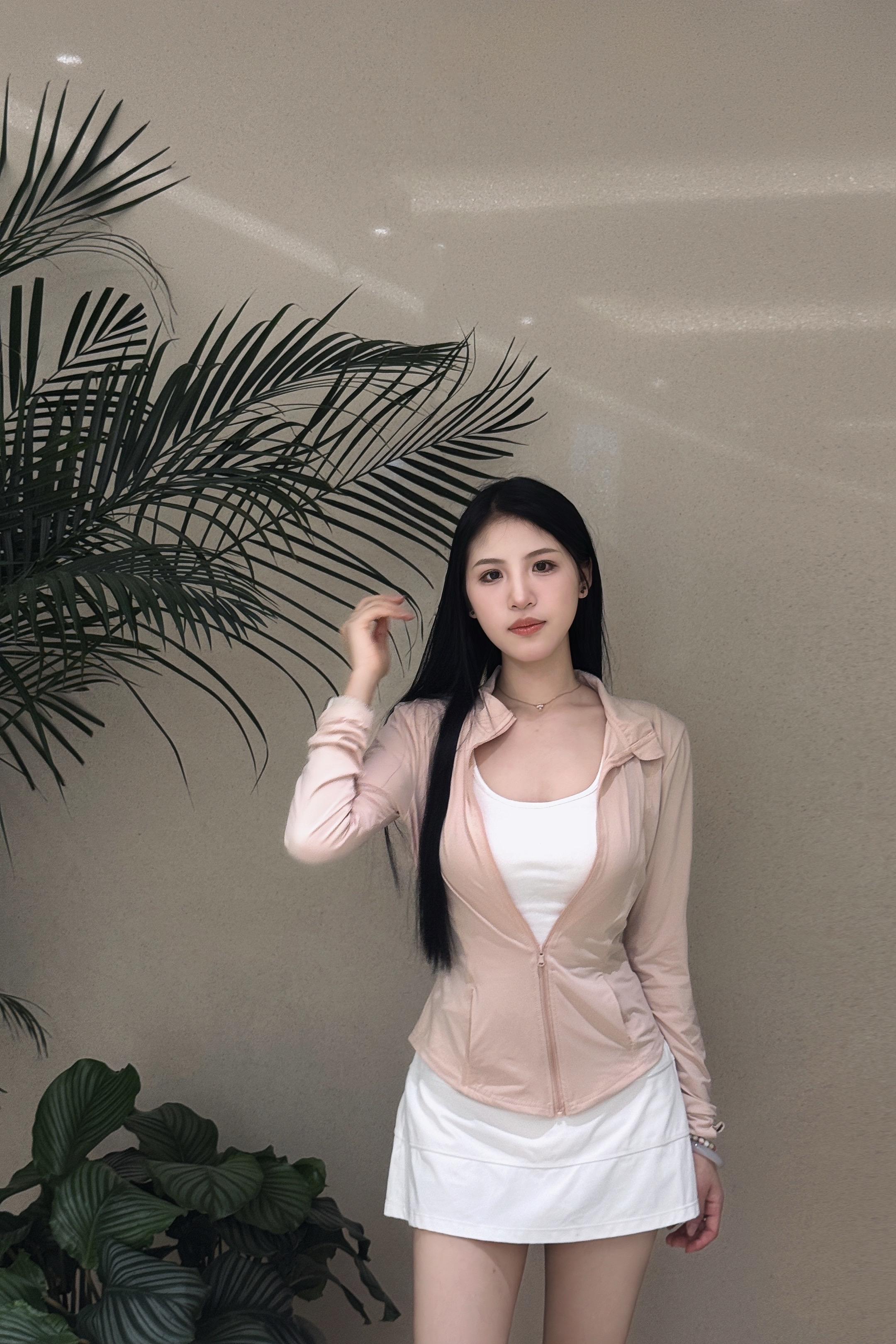 老公，回来吧，我老哭，孩子哄不好我，衣服已经热好了，饭菜也拿去晾了，宝...