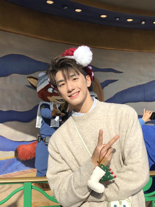 PLOG｜来迪士尼过圣诞lo🎄
