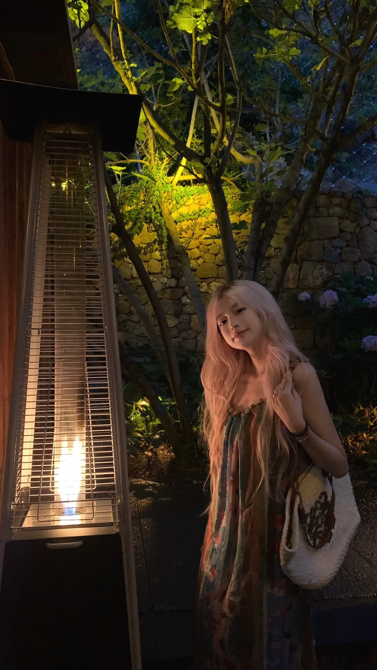 接下来 就是卫衣 落叶 中秋 国庆 跨年 冬天的一场雪